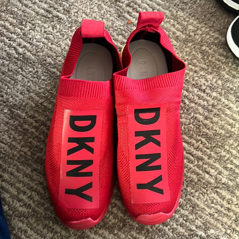DKNY size 6.5 shoes